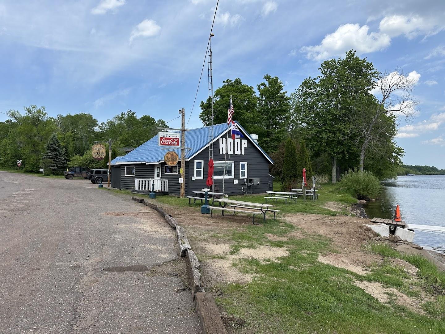 Hoop'n Holler Tavern